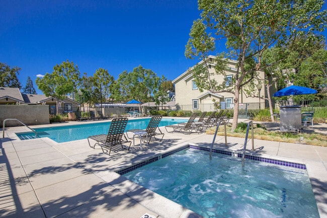Photo - Seasons at Simi Valley Apartment Homes