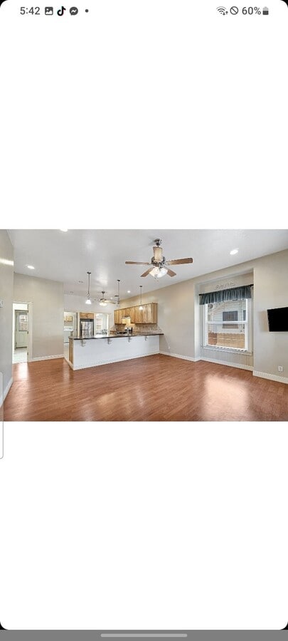 Photo - 220 N College Ave