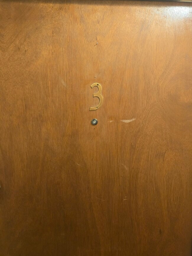 Photo - 612 N Center St Unit 3