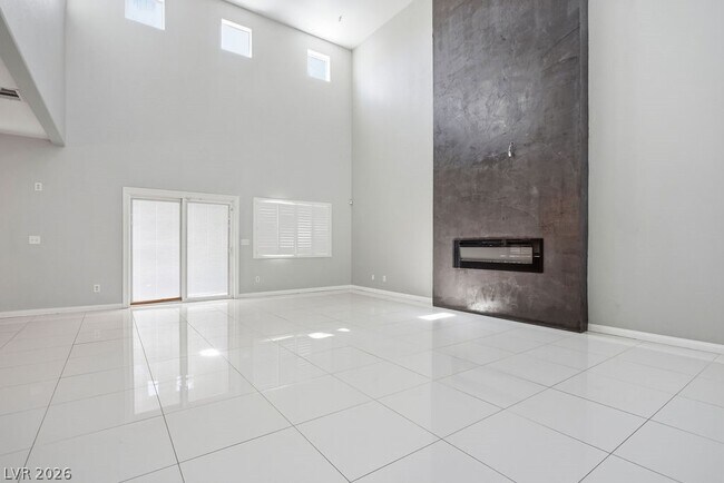 Photo - 7285 Winding Creek Dr