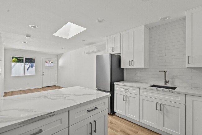 3668 2nd Ave