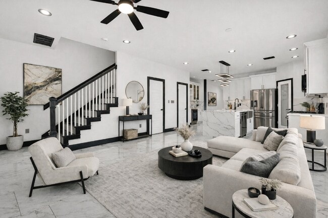 Photo - 13106 Donegal Way