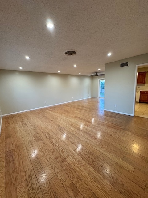 Photo - 16416 Rayen St