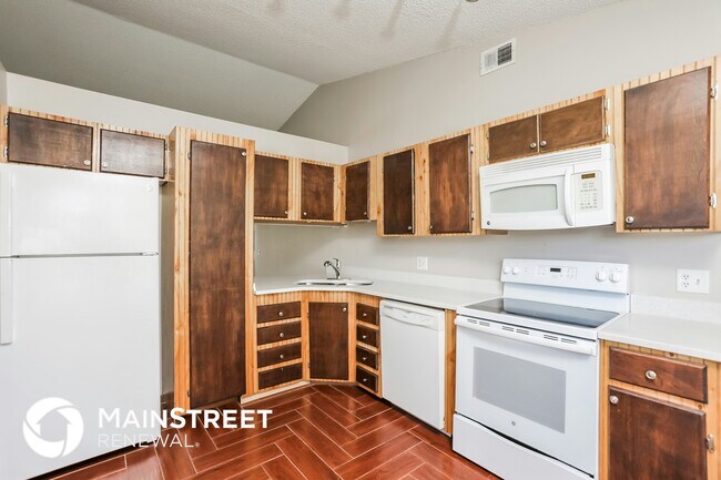 Photo - 1830 Hallcrest Dr