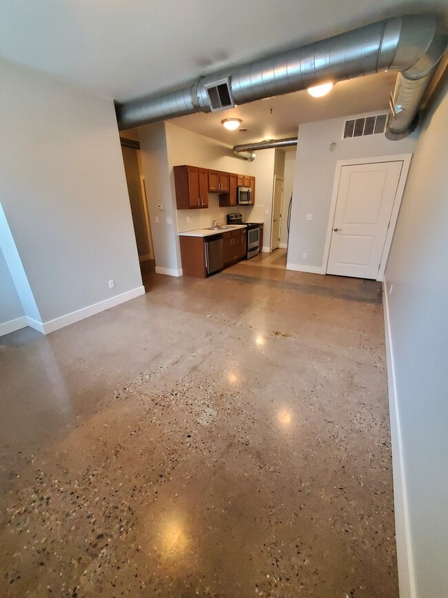 Building Photo - 822 Cherry St SE Unit 101 Rental