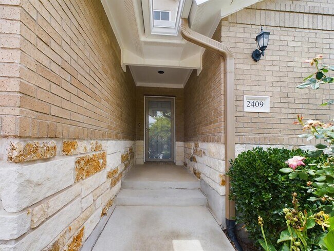 Photo - 2409 Brk Crst Wy