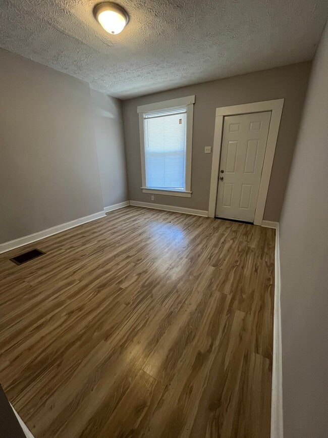 Photo - 1862-1864 S 6th St Unit 1862