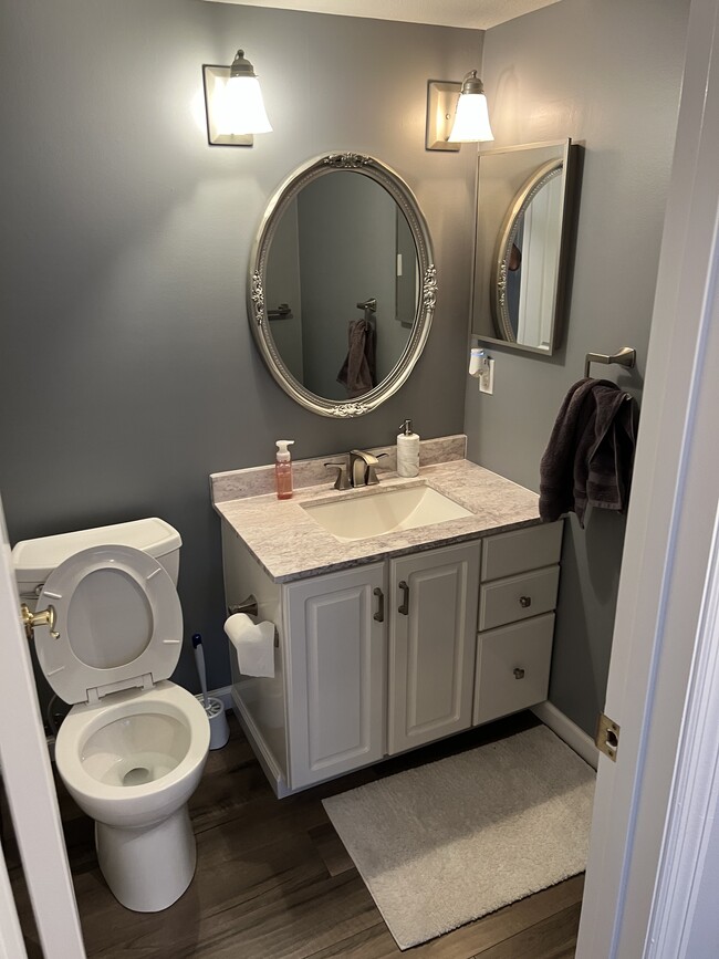 Photo - 4298 Chateau de Ville Dr Unit F