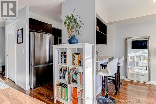 Photo - 181 Village Green Square Unité 1117