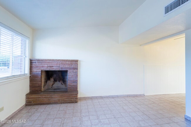 Photo - 535 N Cimarron St