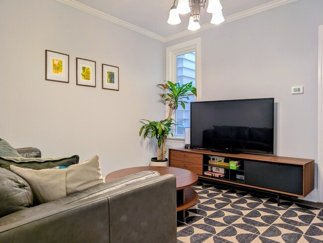 Photo - 156 Mercer St