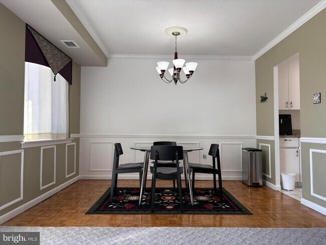 Photo - 1637 Oakwood Dr Unidad S410