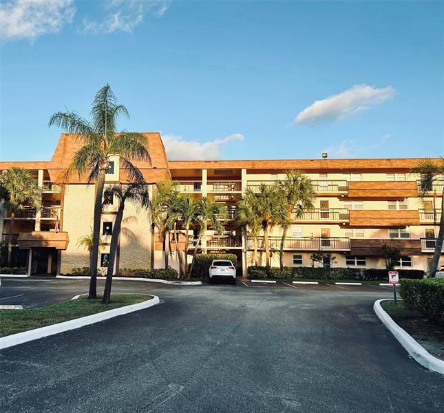 Building Photo - 6300 NW 2nd Ave Unit 103