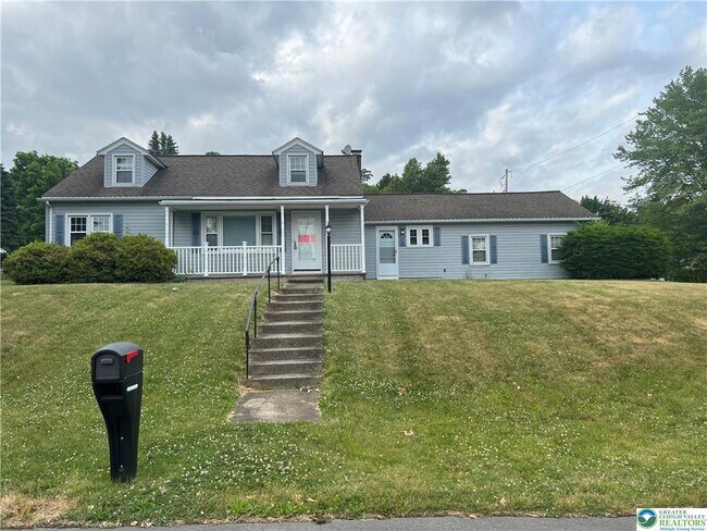 Photo - 2401 Lawnherst Ave