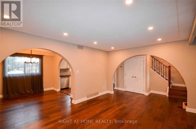Photo - 11 Kinnison Ct