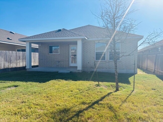 Photo - 1302 Golden Barley Dr