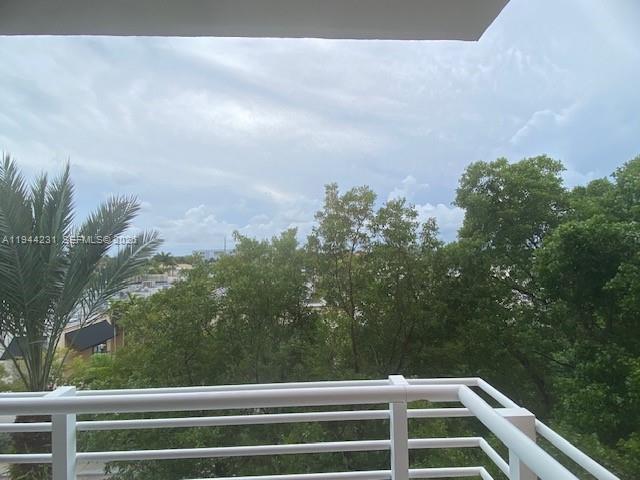 Photo - 2775 NE 187th St Unit 407