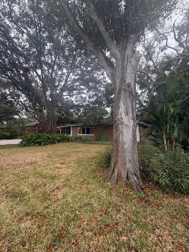 Building Photo - Dartmouth