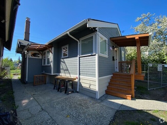 Building Photo - 1151904 Unit A Rental