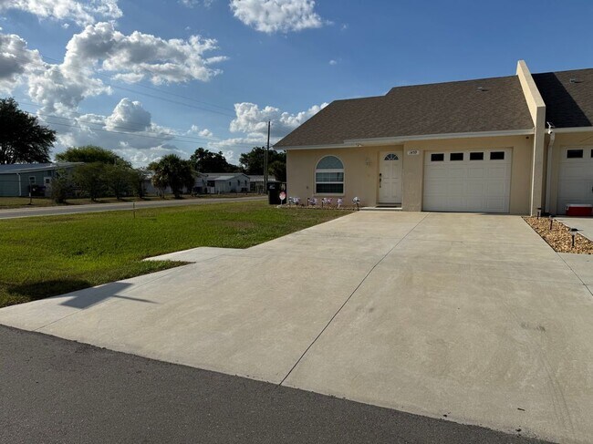 Photo - 1459 Shirley Dr