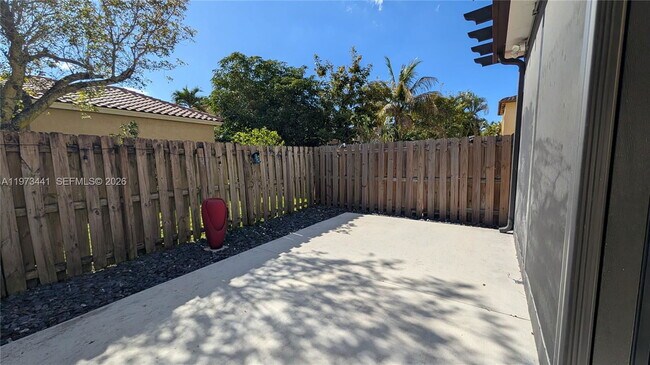 Photo - Southwest 51st Lane, Miramar, FL 33027 - 3 BR 2.5 BA townhouse