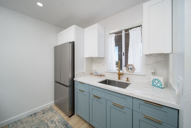 Photo - 94-525-525 Lumiaina St