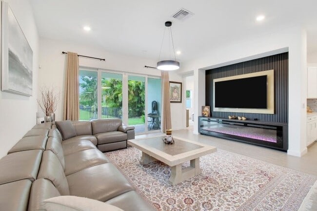 Photo - 8914 Kingsmoor Wy