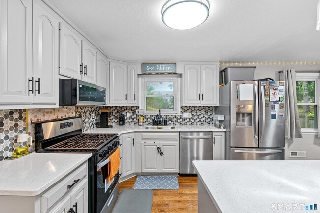 Photo - 128 Forest Dr