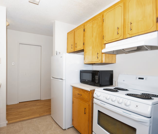 Photo - 50, 60 Greenfields & 190 Parkside