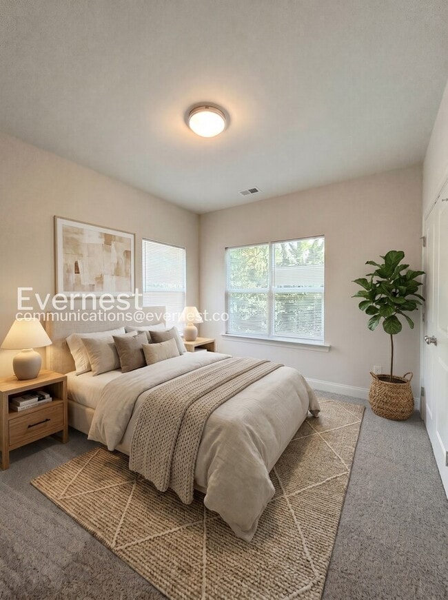 Photo - 106 Elwood St
