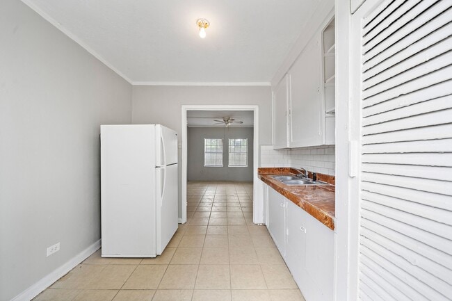 Photo - 818 3rd Ave N Unidad 28