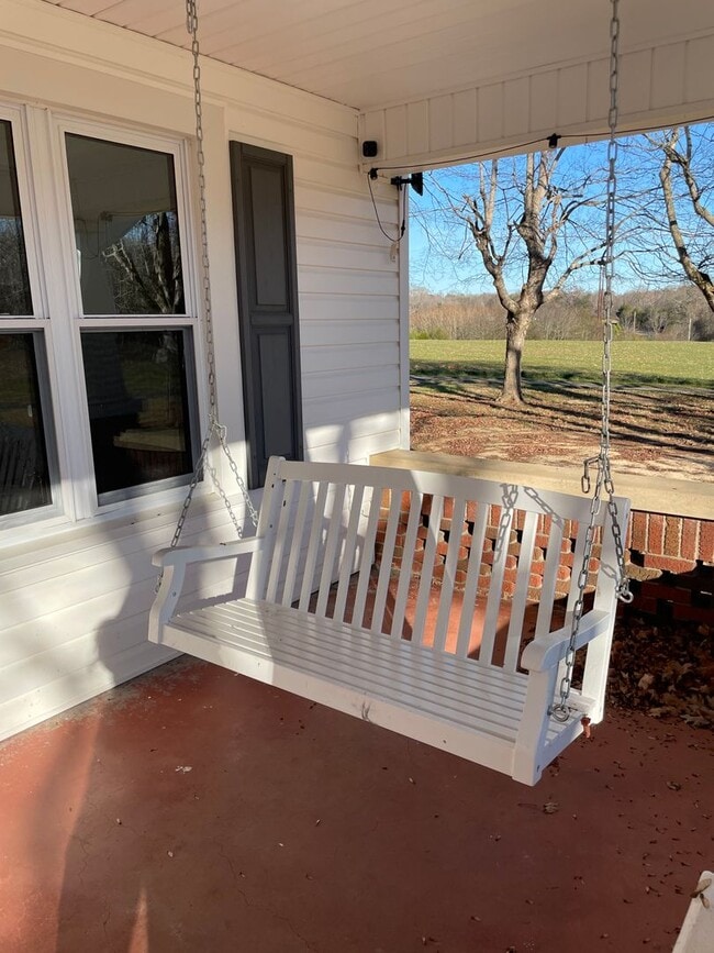 Photo - 4-5 bedroom home in Franklinville