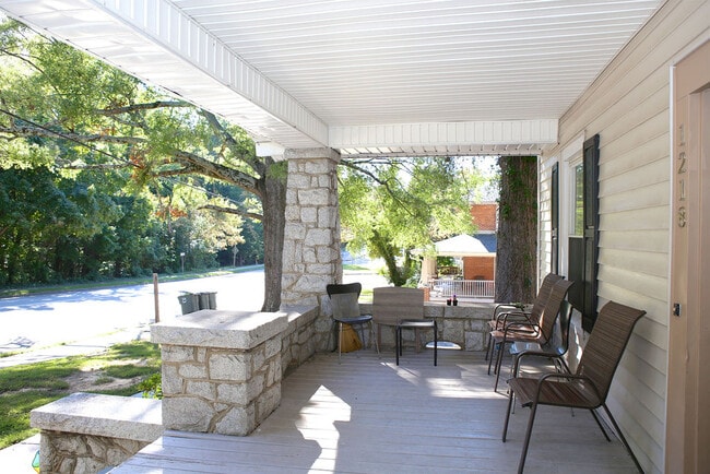 Photo - 1218 W Market St Unit 1218-E
