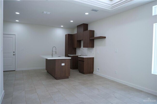 1301 Woodland Trails Unit 1