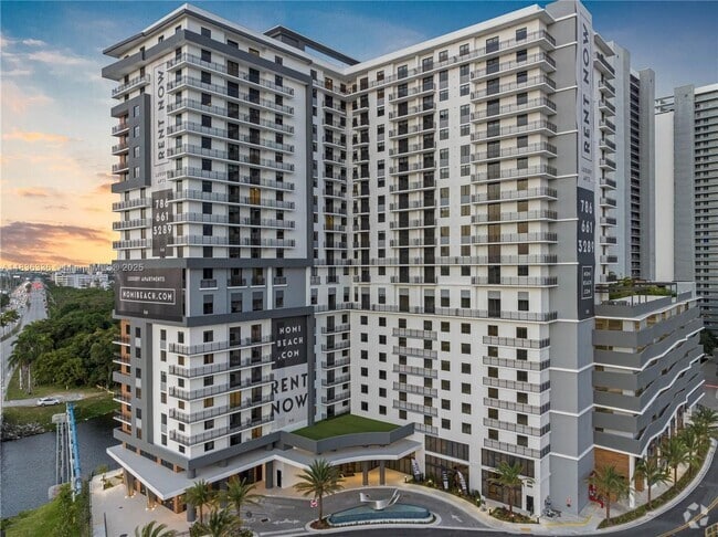 Building Photo - 16395 Biscayne Blvd Rental