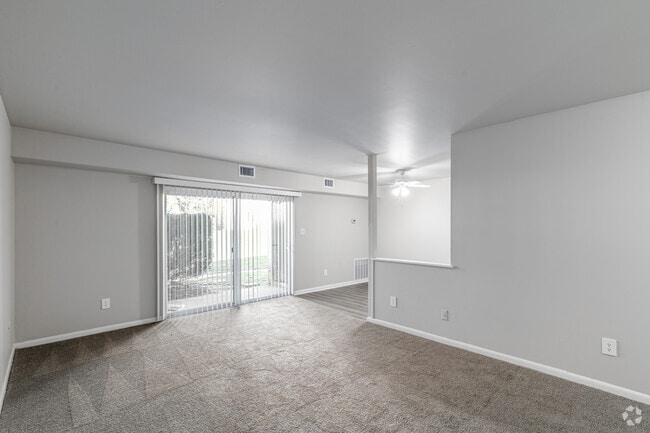 1 BR, 1 BA - 700SF - Living Room - The Chateau