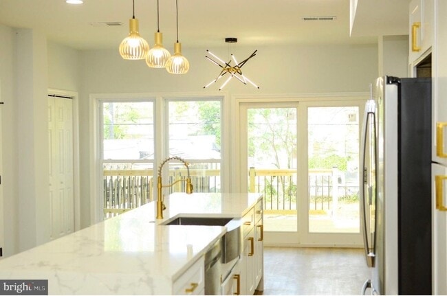 Photo - 1632 T St SE