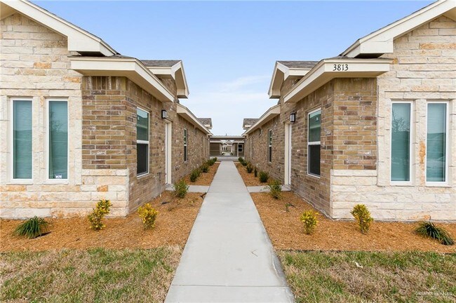 Photo - 13 Hawthorne Ave Unidad 4