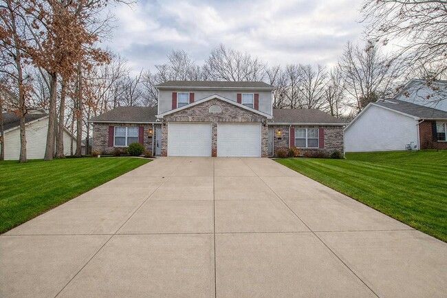 Building Photo - 1318 Valley Creek Ln