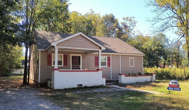 Building Photo - 1602 W 24th Ave