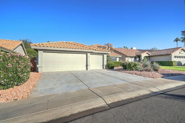 Photo - 8940 E Palm Ridge Dr