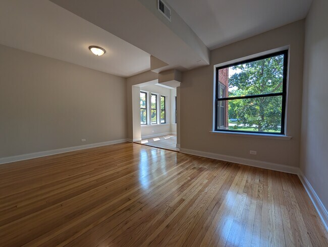 Photo - 2323 N Kedzie Blvd Unit 1