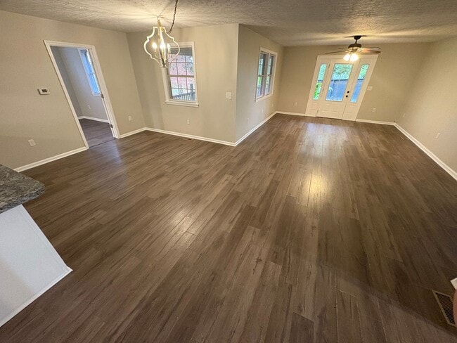 Photo - FOR LEASE- SINGLE-FAMILY HOME IN HARTSVILLE!