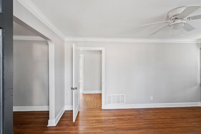 Photo - 3753 Friar Tuck Rd