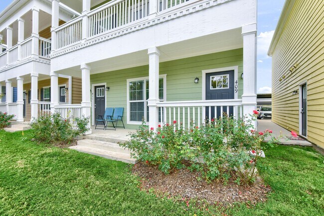 Photo - 409-411 N Woods St Unit 1