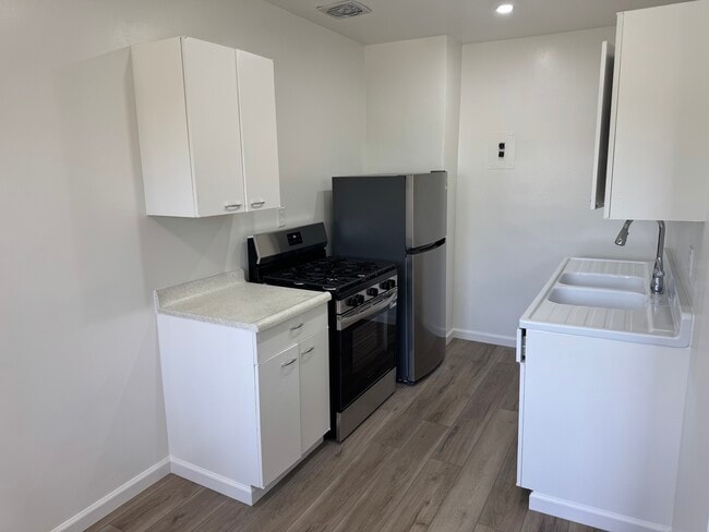 Photo - 820 S Rosemead Blvd Unit 214