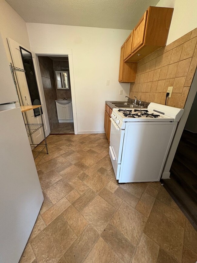 Photo - 608 9th St N Unidad Apt 2