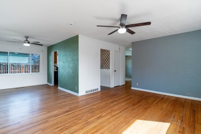 Photo - 2610 E Pikes Peak Ave