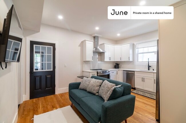 Photo - Room in Shared 5 bed/2 bath home Unit E