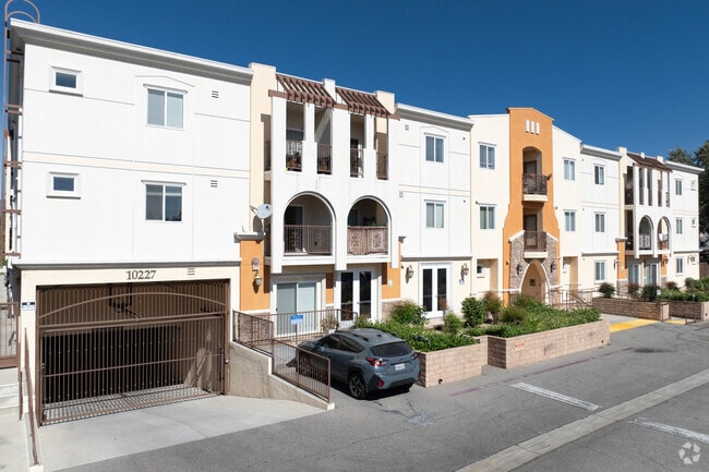 Photo - MASON (10227) APT